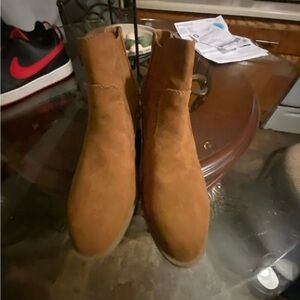 Arizona Jean Company Women's Tan Ankle Boots